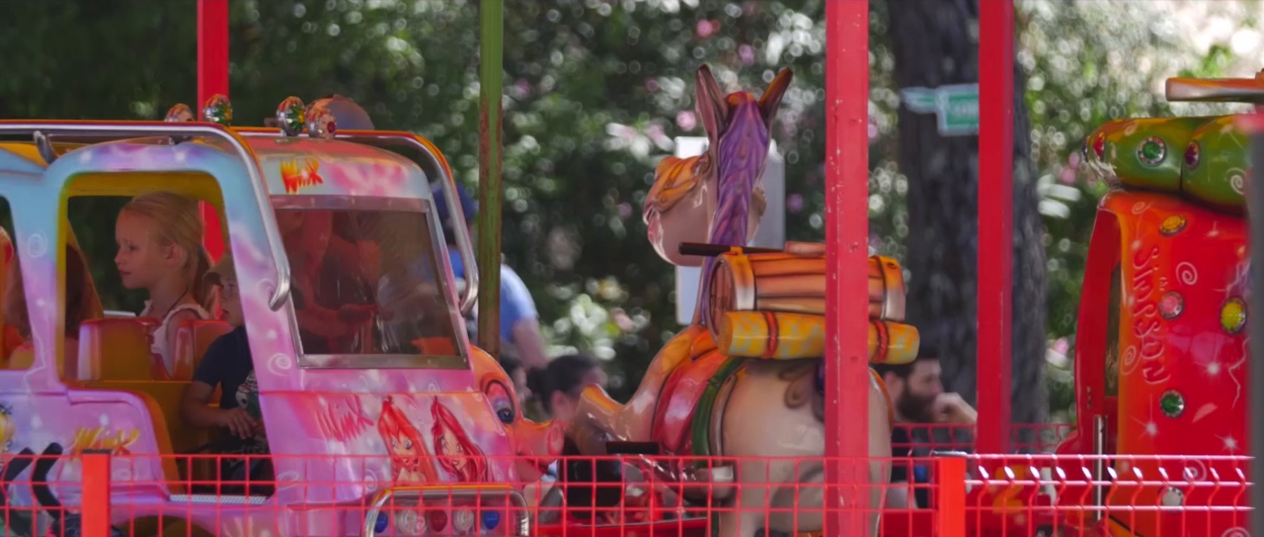 Parc de la coccinelle Attractions Carrousel