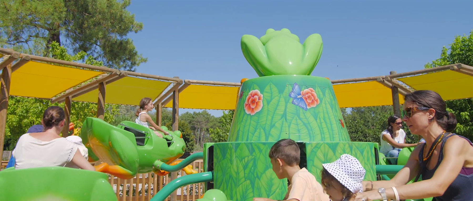 Parc de la coccinelle Attractions Grenouilles